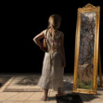 Copia de Daphna Laszlo Katzor_Autobiographical Surrealism_Golden Mirror Reflection_80x58cm_1540 EURO