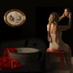 Copia de Daphna Laszlo Katzor_Autobiographical Surrealism_Tub,Russian Mask and Painted Roses_80x58cm_1540 EURO